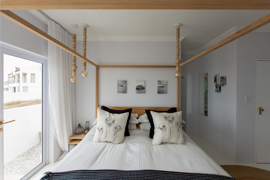 4 Bedroom Property for Sale in Sandy Point Western Cape